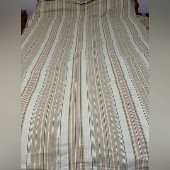 Reversible Twin Size Duvet Cover - Picture 1 of 13